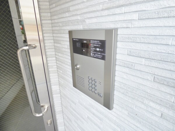 セキュリティ(安心のオートロック完備)