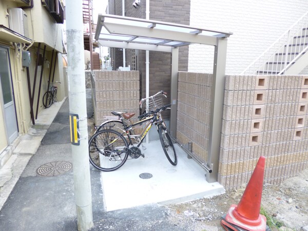 共用部(駐輪場)