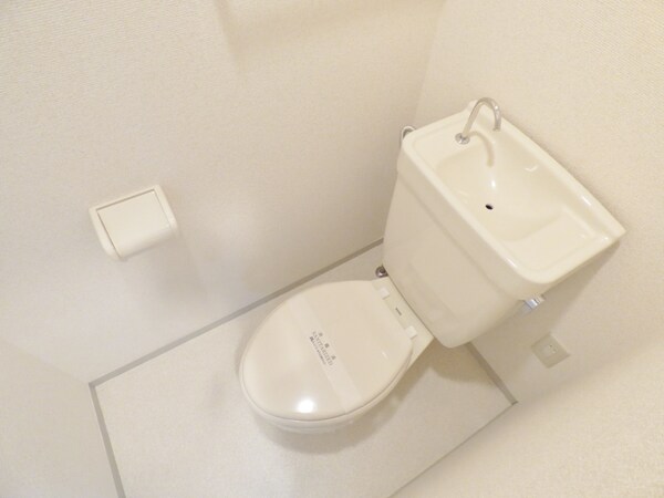 トイレ(清潔感のあるトイレ)