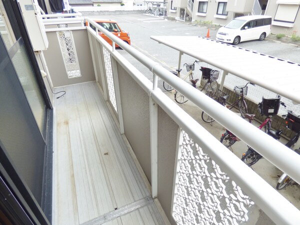 バルコニー・ベランダ(南東向きバルコニーで日当たり良好)