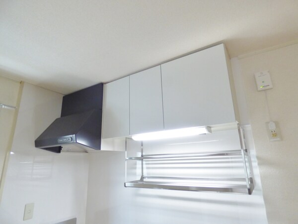 キッチン(レンジフード＆キッチン収納)