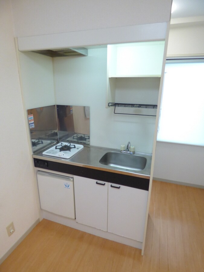 物件内観写真4　(ガスキッチン)