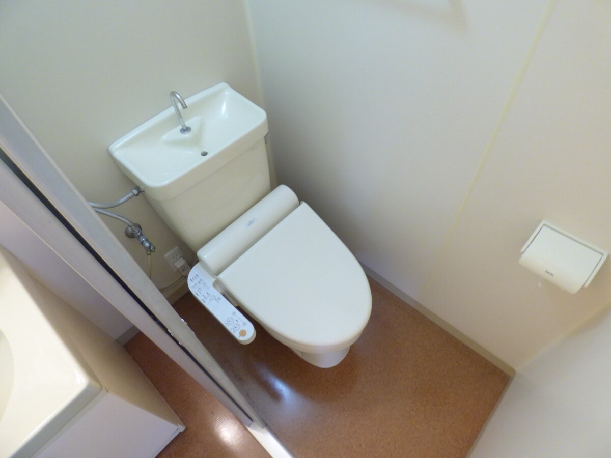 物件内観写真6　(ウォシュレット付トイレ)