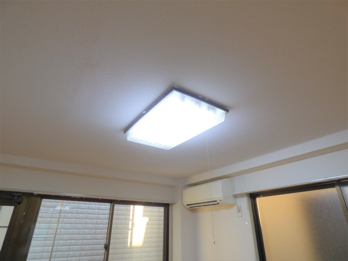 物件内観写真19　(照明付)