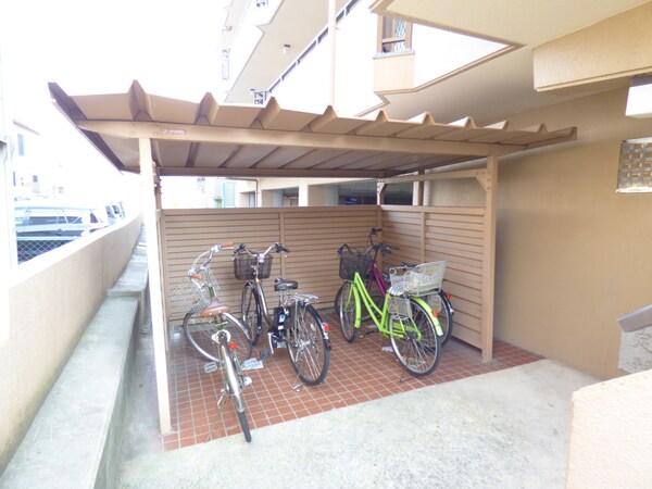 共用部(駐輪場)