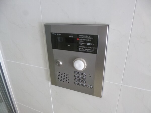 セキュリティ(安心のオートロック完備)