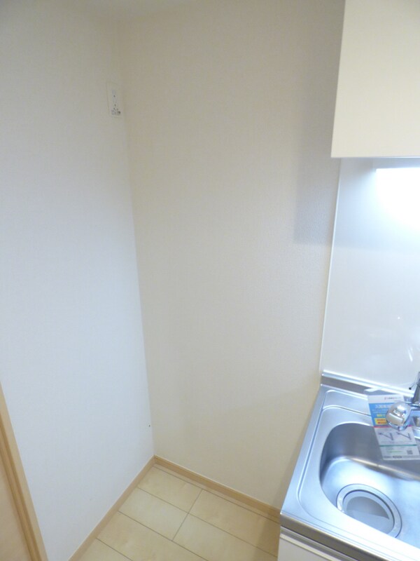 設備(冷蔵庫置場)