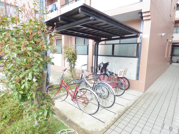 共用部(駐輪場)