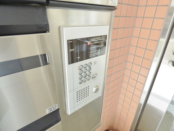 セキュリティ(安心のオートロック完備)