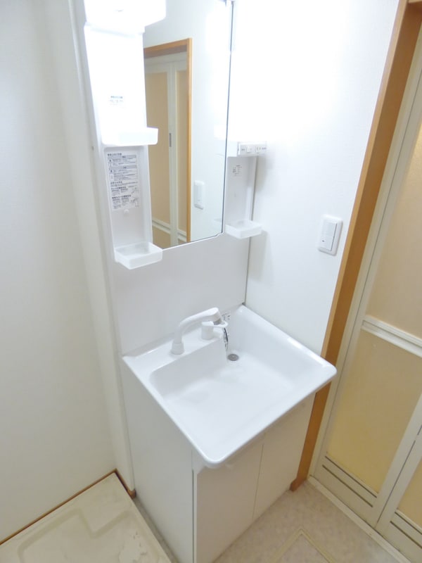 洗面所(シャンプードレッサー)