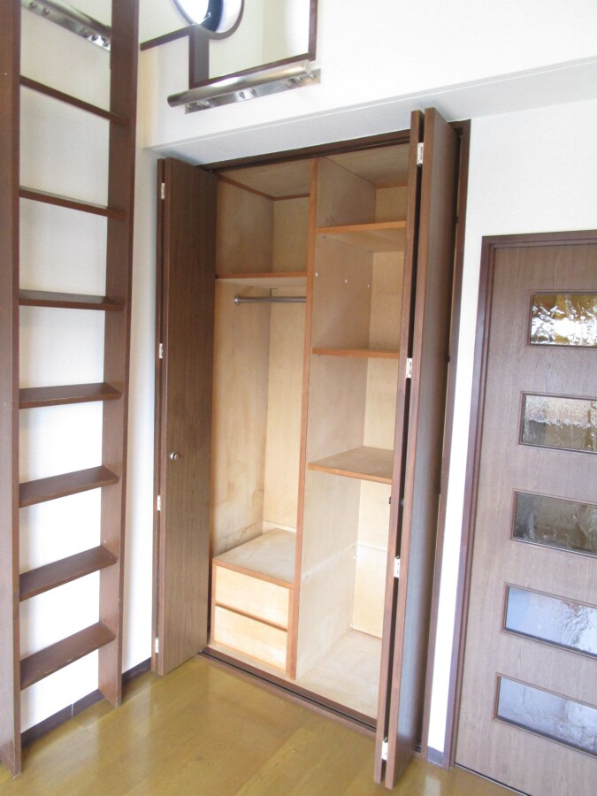 物件内観写真10　(クローゼット)