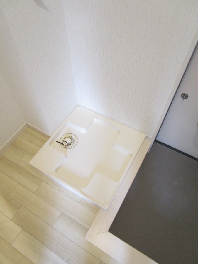 物件内観写真18　(室内洗濯機置場)