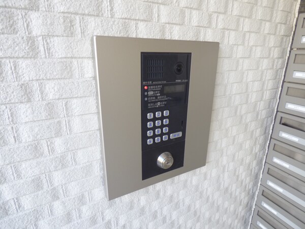 セキュリティ(安心のオートロック完備)