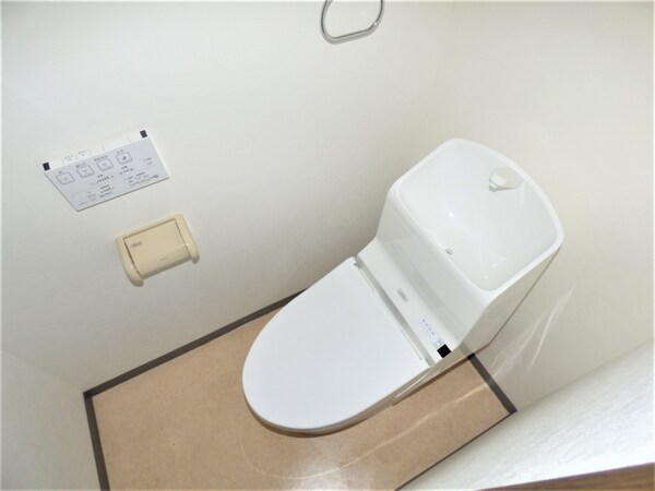 トイレ(ウォシュレット付トイレ)