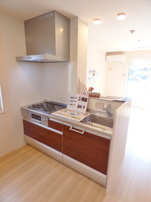 キッチン(３口ガスシステムキッチン)