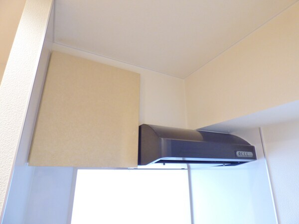 キッチン(レンジフード＆キッチン収納)