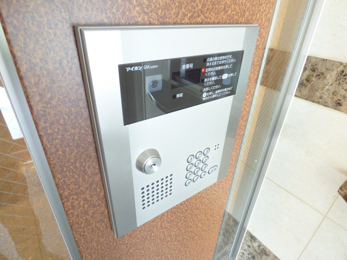 物件内観写真25　(安心のオートロック完備)