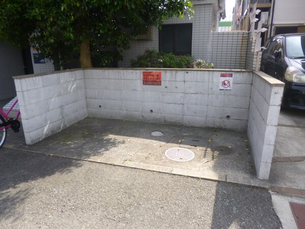 共用部(敷地内ゴミステーション)