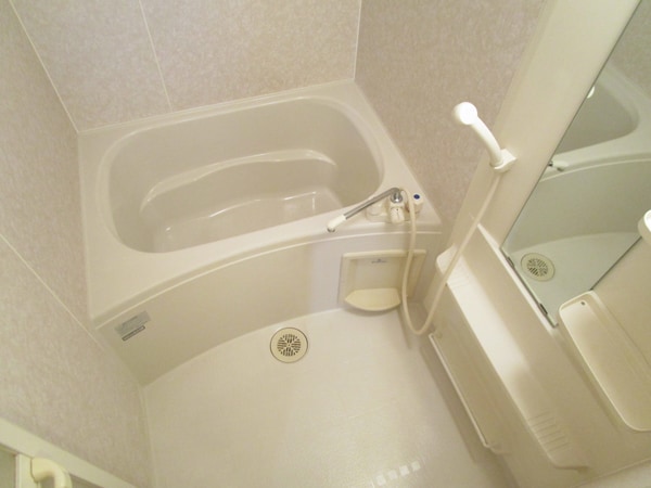 バス／シャワールーム等(キレイな浴室)