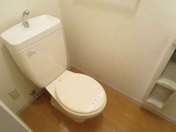 トイレ(清潔感のあるトイレ)