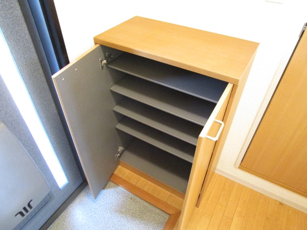 玄関(シューズボックス付)