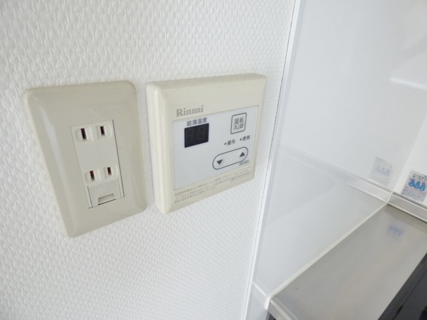 設備(給湯器リモコン)