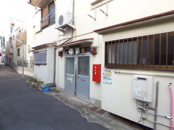 エントランス(１階入口)