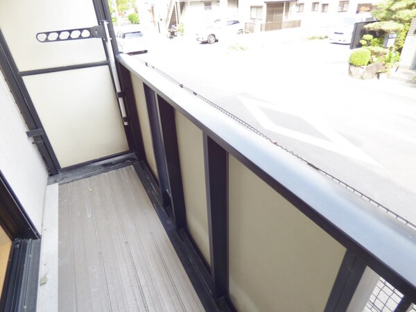 バルコニー・ベランダ(南東向きバルコニーで日当たり良好)