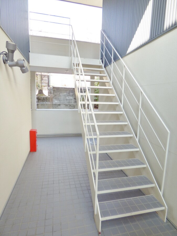 物件外観写真3　(オシャレなエントランス)