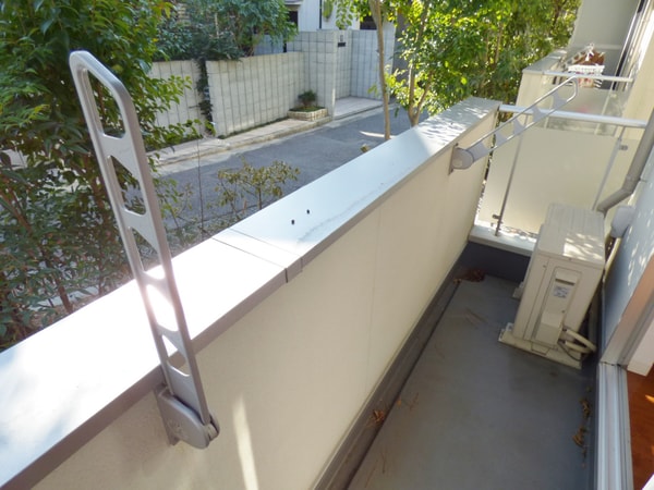 バルコニー・ベランダ(南東向きバルコニーで日当たり良好)