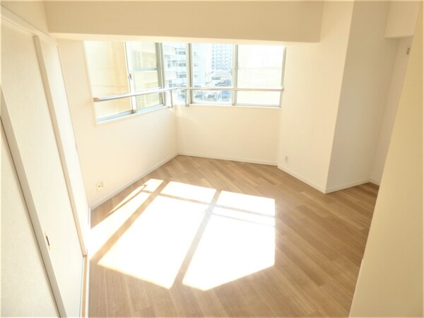 リビング(明るいリビング)