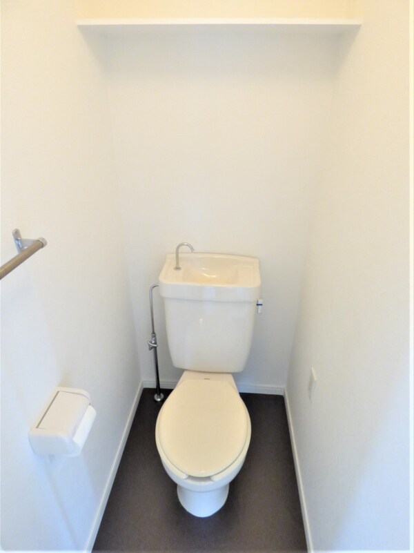 トイレ(清潔感のあるトイレ)