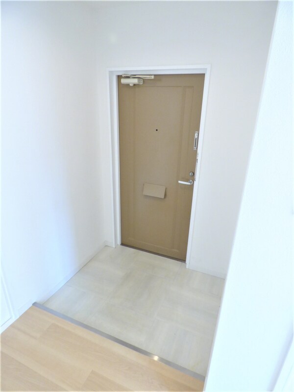 玄関(広々とした玄関)