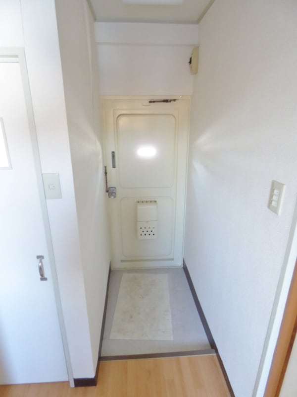 玄関(広々とした玄関)