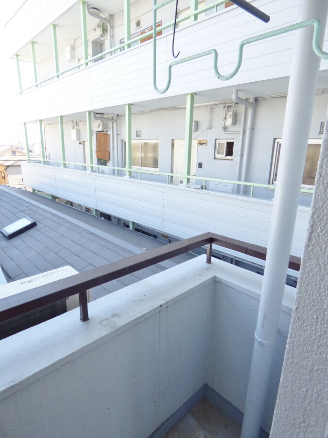 物件内観写真22　(南東向きバルコニーで日当たり良好)