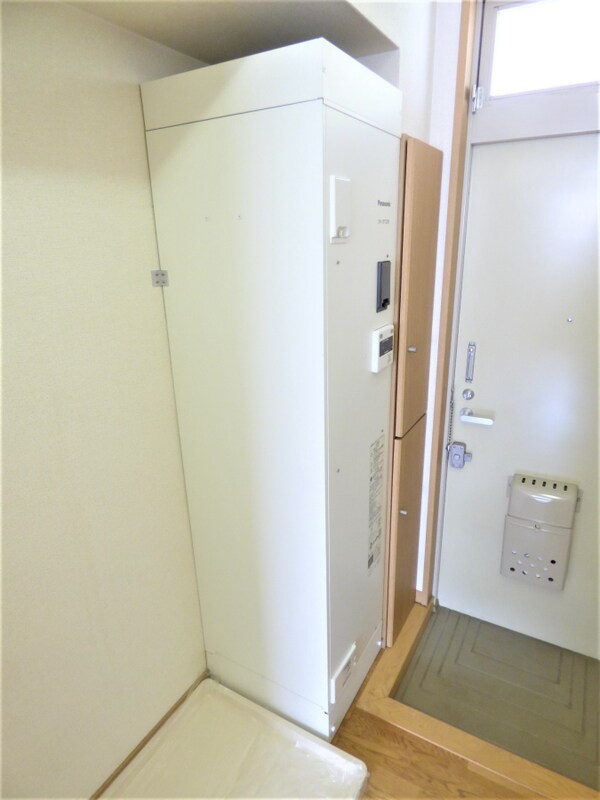設備(電気温水器)