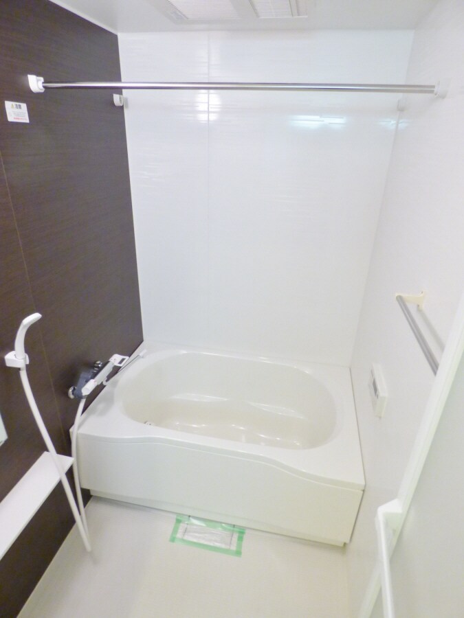 物件内観写真8　(オシャレな浴室)