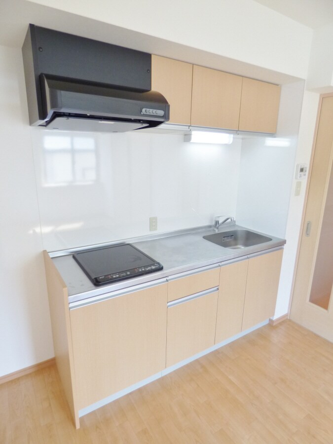 物件内観写真5　(２口ＩＨキッチン)