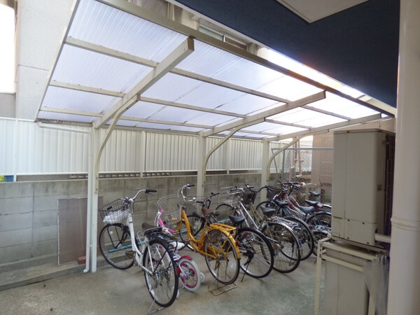 共用部(駐輪場)