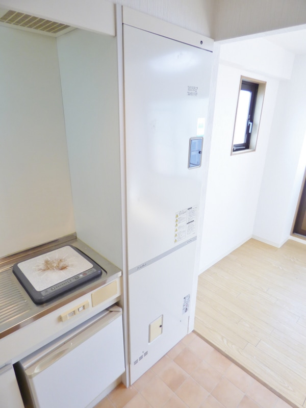 設備(電気温水器)