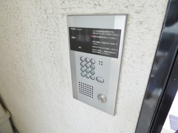 セキュリティ(安心のオートロック完備)