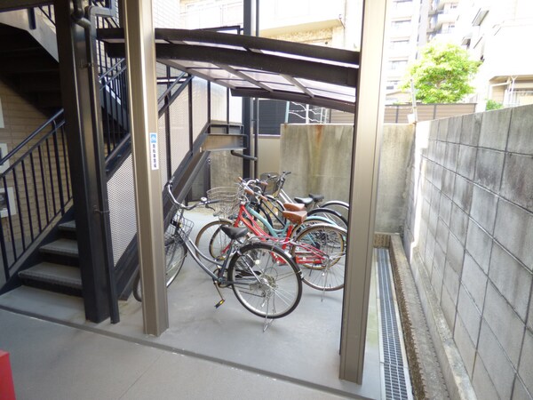 共用部(駐輪場)