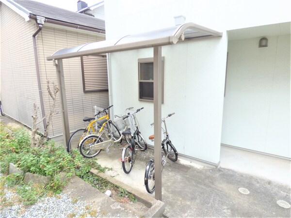 共用部(駐輪場)