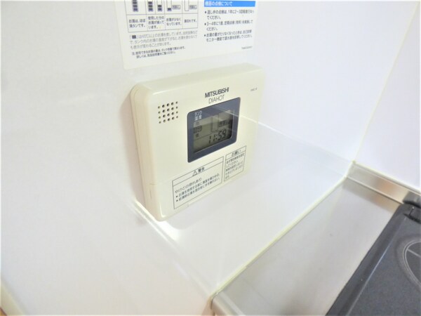 設備(給湯器リモコン)