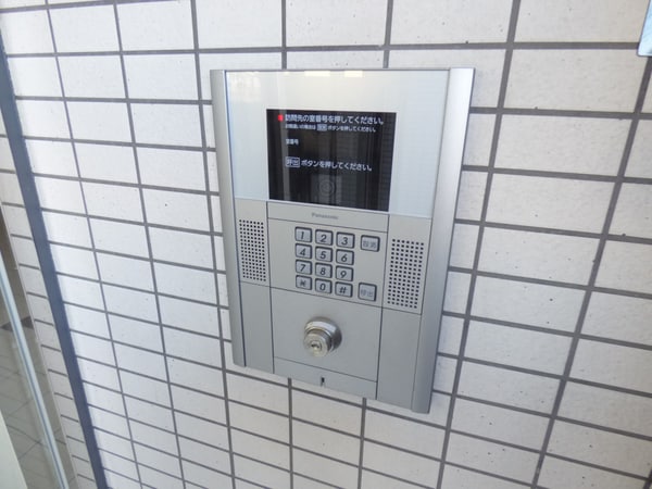 セキュリティ(安心のオートロック完備)