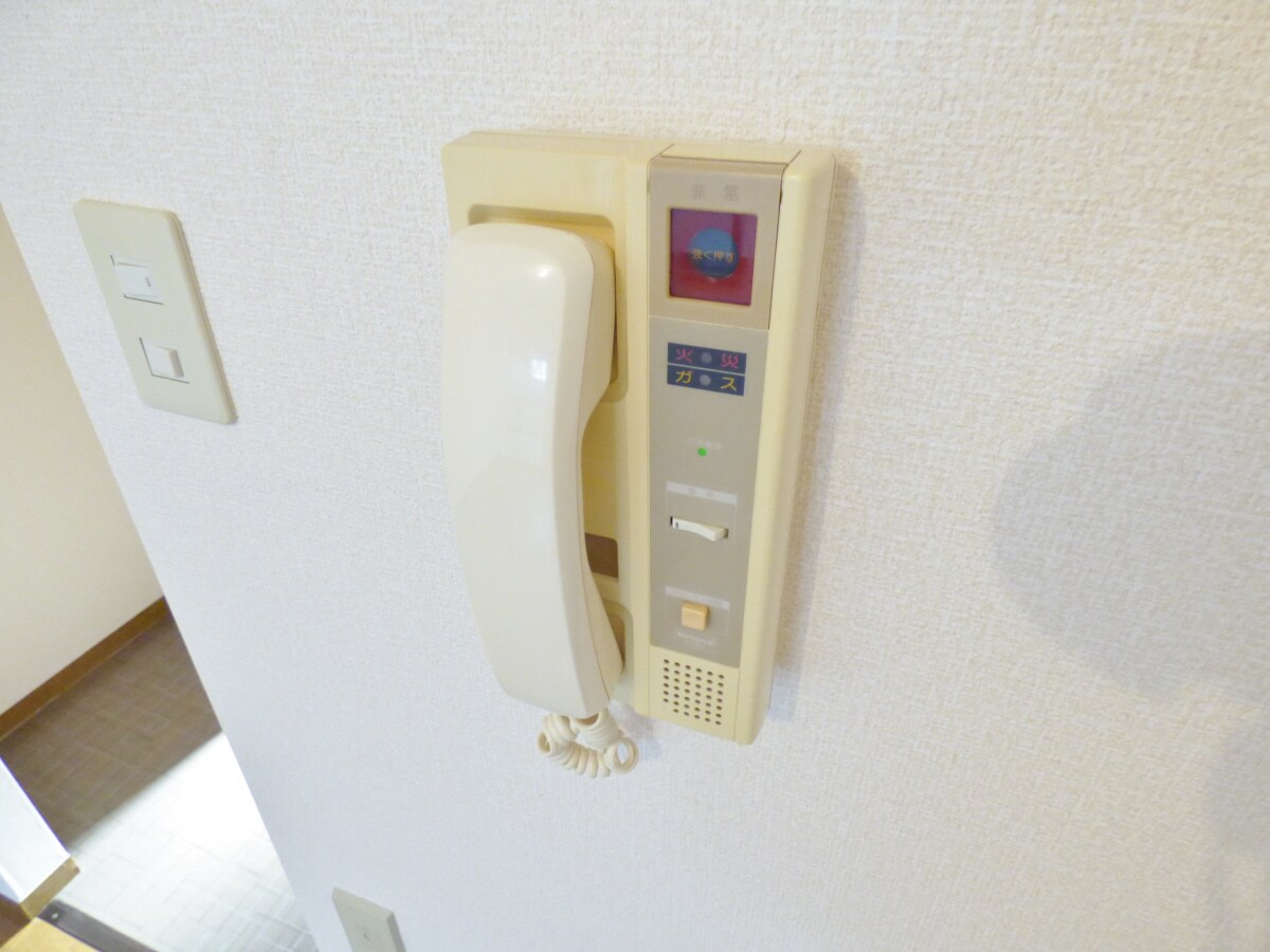 物件内観写真10　(インターホン)