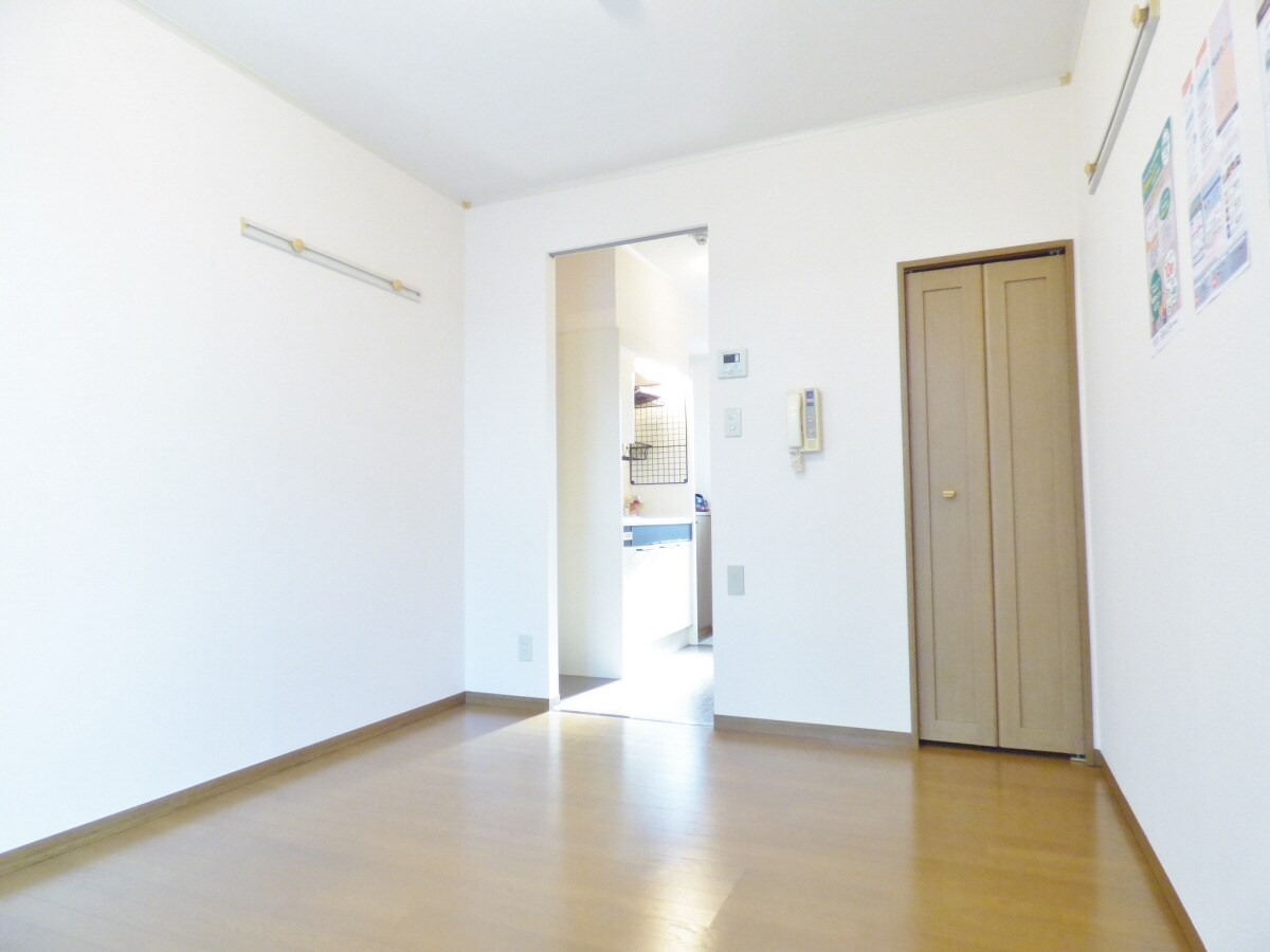 物件内観写真22　(キレイなフローリング)