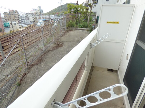 バルコニー・ベランダ(南向きバルコニーで日当たり良好)