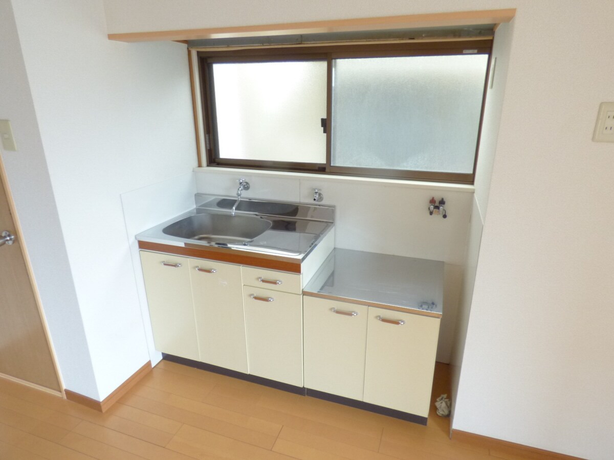 物件内観写真4　(ガスキッチン)