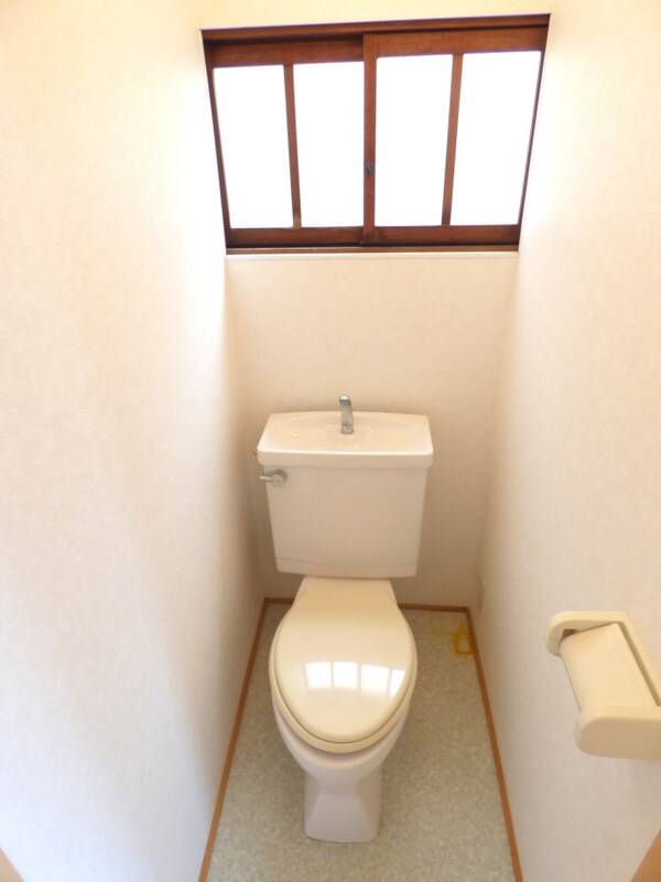 トイレ(清潔感のあるトイレ)